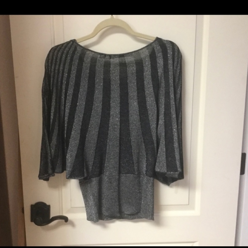 Michelle Nicole Dolman Sleeve Top EUC